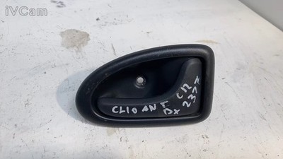 Maniglia Int. Apertura Porta Ant. Destro (Renault) 8200070011 Usato