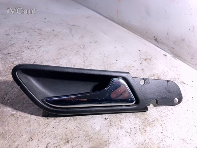 Maniglia Int. Apertura Porta Ant. Destro (Mercedes) A1697601061 Usato