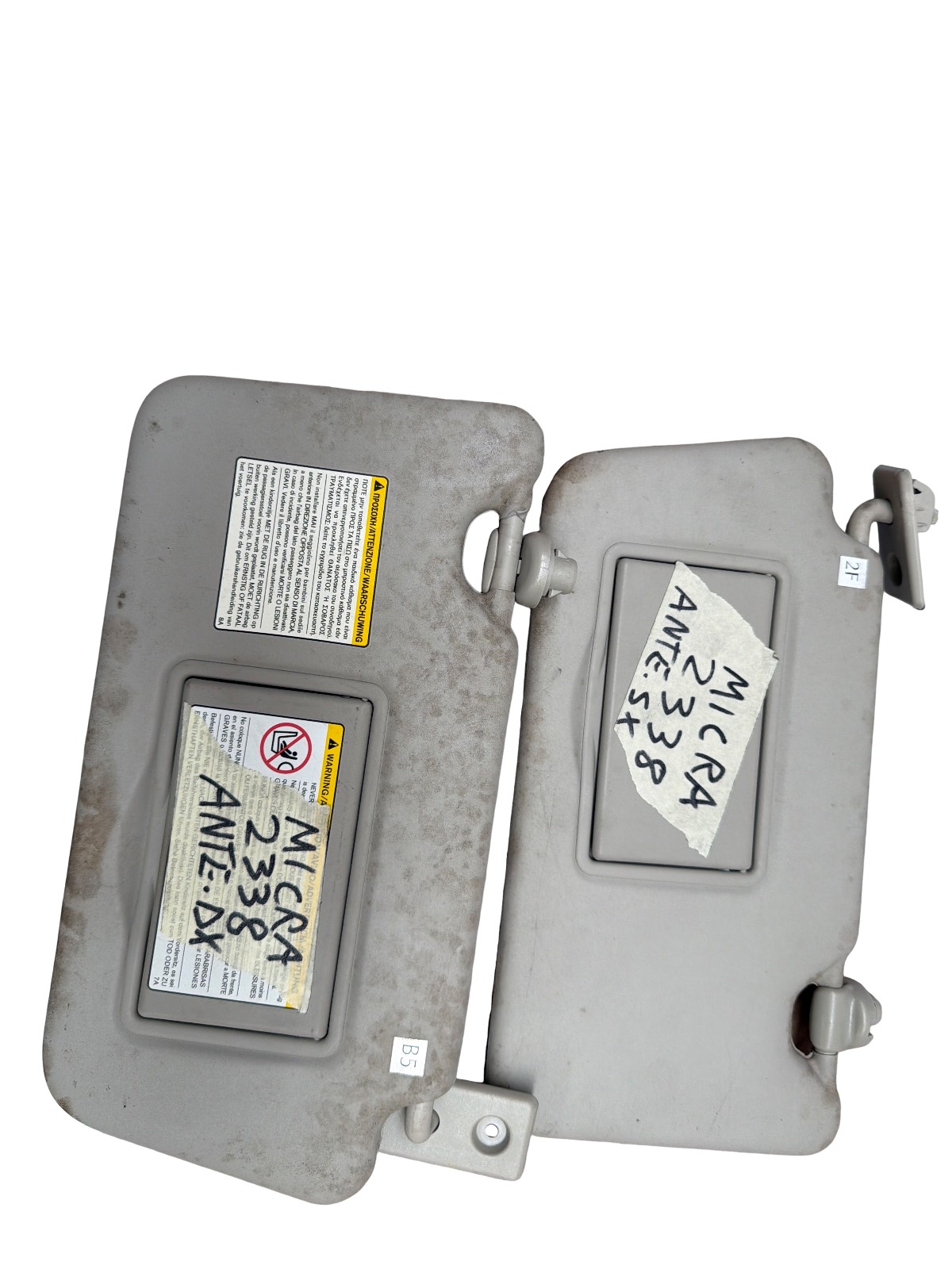 Alette Parasole Destro Sinistro 964011HB0A Usato